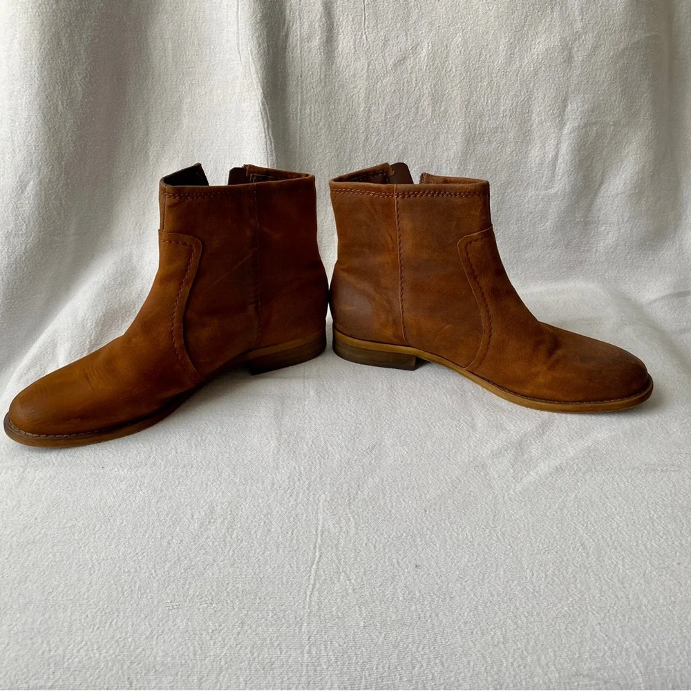 Franco Sarto - distressed leather booties / ankle boots - size 7 - Picture 6 of 10